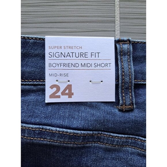 New Lane Bryant Womens Super Stretch Boyfriend Midi Denim Shorts 24 Mid-Rise - Picture 7 of 10